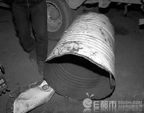 切油桶左脚被炸飞 收购废品店者为何遭遇惊险一幕巨额药费变承担