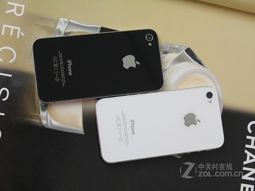 经典街机再贬价 苹果iPhone4S售2300元 