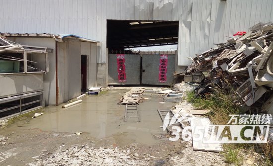 合肥一汉子去废品收购站收旧家电 不料被残暴藏獒咬伤